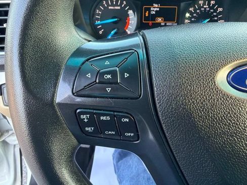 Used 2016 Ford Explorer FWD image 26