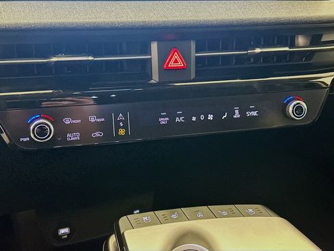 Used 2023 Kia EV6 Wind image 24