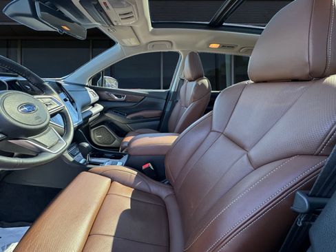 Used 2023 Subaru Ascent Touring image 2