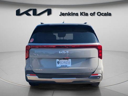 New 2026 Kia Carnival SX image 3