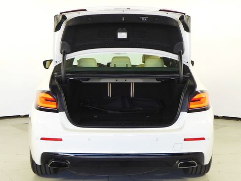 Used 2023 BMW 530e 530e iPerformance w/ Convenience Package image 10