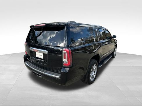 Used 2020 GMC Yukon XL Denali image 5