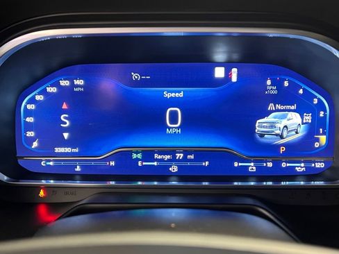 Used 2022 Chevrolet Tahoe RST w/ Luxury Package image 21