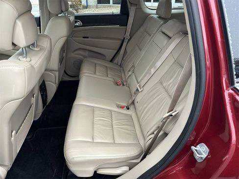 Used 2014 Jeep Grand Cherokee Limited w/ Trailer Tow Group IV image 23