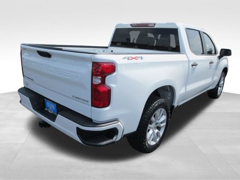 Certified 2022 Chevrolet Silverado 1500 Custom AWD/4WD image 5