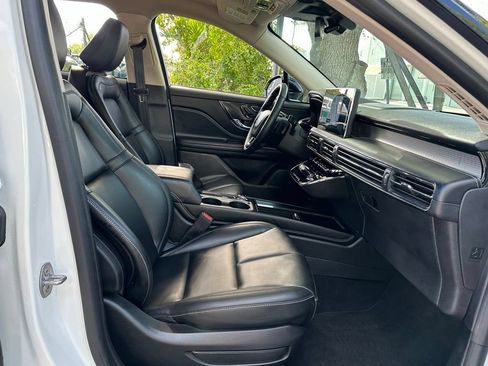 Used 2023 Lincoln Corsair FWD image 37