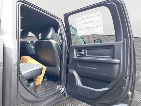 New 2024 RAM 2500 Tradesman w/ Towing Technology Group image 15