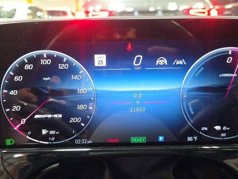 Used 2025 Mercedes-Benz E 53 AMG e 4MATIC Sedan image 11