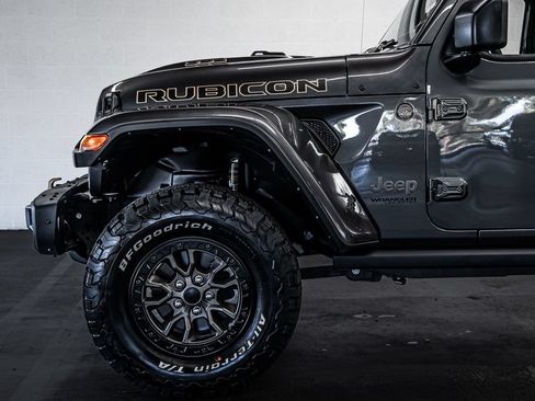 Used 2022 Jeep Wrangler Unlimited Rubicon w/ Trailer Tow Package AWD/4WD image 12