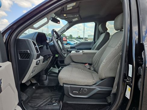 Used 2018 Ford F150 XLT w/ Equipment Group 302A Luxury AWD/4WD image 11