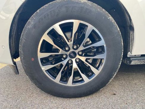 Certified 2025 Ford Expedition Max Platinum AWD/4WD image 16