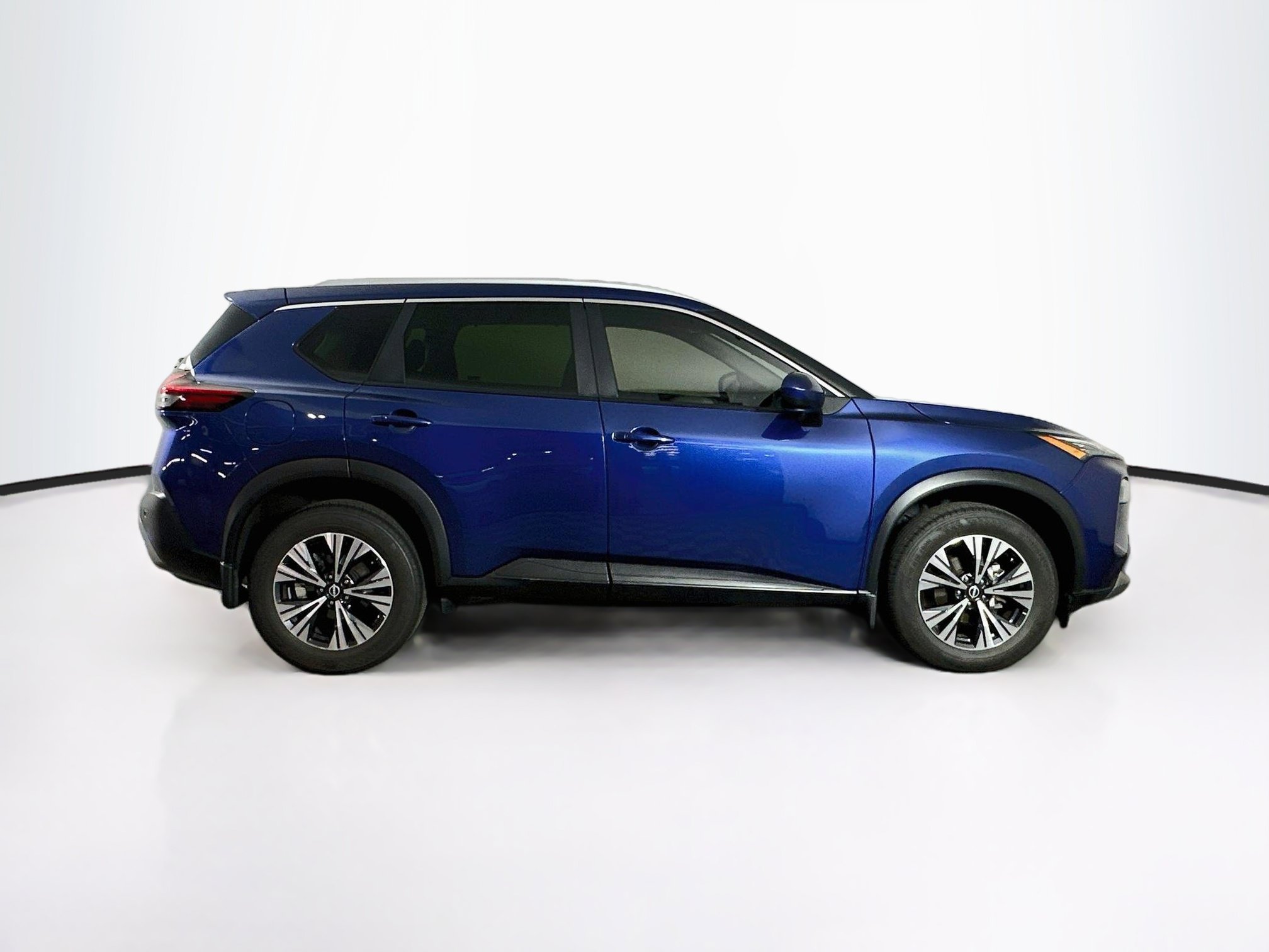 Used 2023 Nissan Rogue SV w/ SV Premium B Package FWD image 10