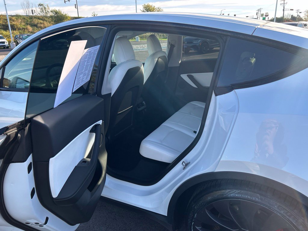 Used 2021 Tesla Model Y Performance AWD/4WD image 15