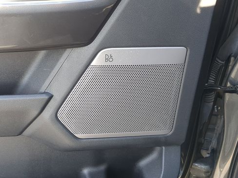 Used 2022 Ford F150 Lariat w/ Max Trailer Tow Package image 15