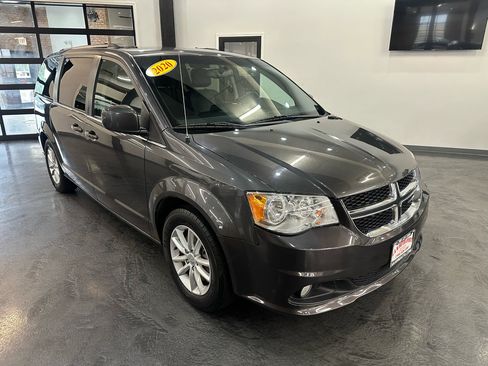 Used 2020 Dodge Grand Caravan SXT image 2