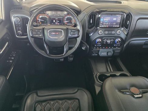 Used 2020 GMC Sierra 1500 SLT w/ SLT Premium Plus Package AWD/4WD image 10