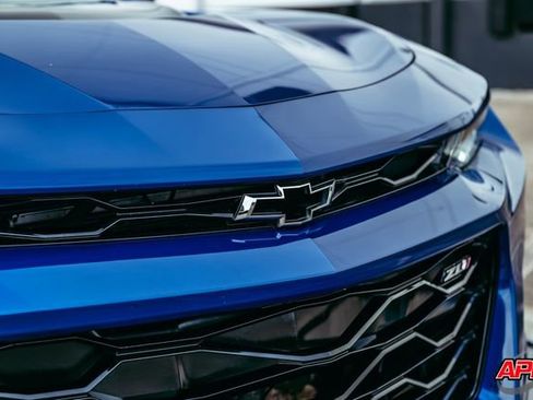 Used 2020 Chevrolet Camaro ZL1 image 25