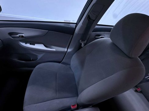 Used 2012 Toyota Corolla LE image 30