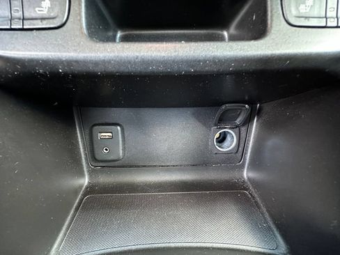 Used 2016 Chevrolet Colorado Z71 AWD/4WD image 34