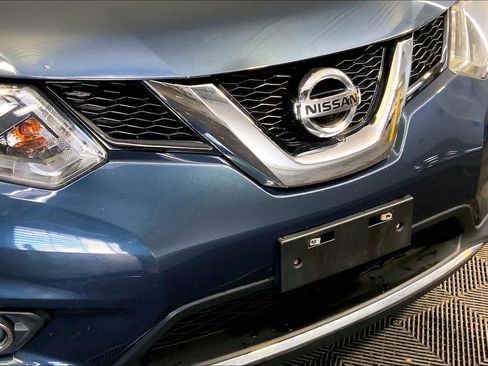 Used 2015 Nissan Rogue SL image 34