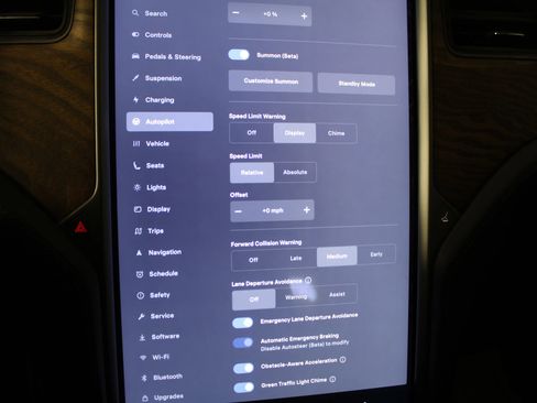 Used 2019 Tesla Model X Performance image 23