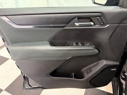 Used 2025 GMC Acadia AT4 image 14