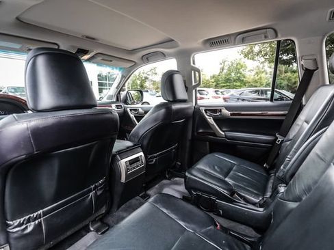 Used 2018 Lexus GX 460 Premium AWD/4WD image 56