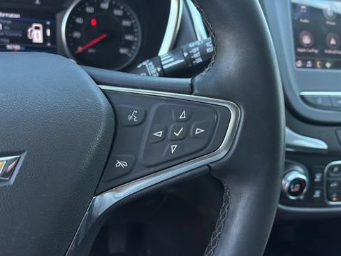 Used 2024 Chevrolet Equinox LT FWD image 22