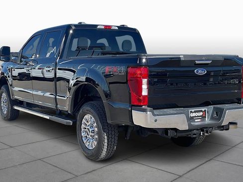Used 2022 Ford F250 XLT w/ XLT Premium Package image 11