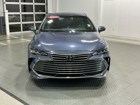 Used 2022 Toyota Avalon XLE image 32