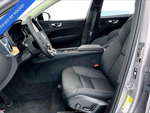Used 2026 Volvo XC60 B5 Plus AWD/4WD image 27