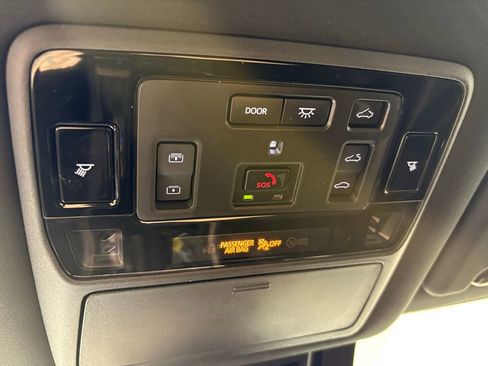 Used 2024 Toyota Grand Highlander AWD Hybrid image 41