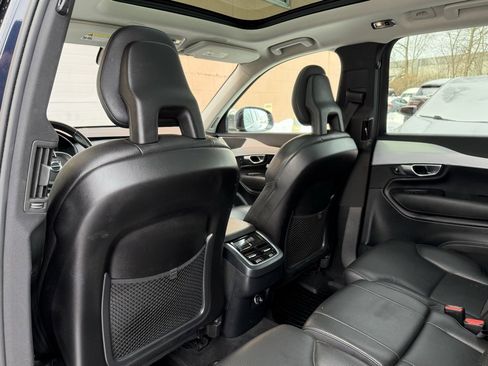 Used 2017 Volvo XC90 T6 Momentum w/ Protection Package image 14