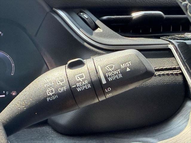 Used 2023 Jeep Grand Cherokee L Limited AWD/4WD image 27