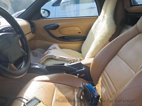 Used 1999 Porsche Boxster RWD image 7