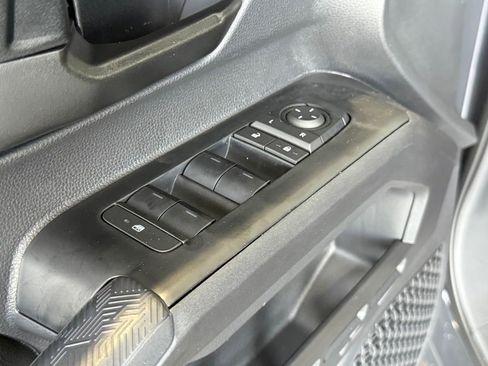 New 2025 Toyota Tacoma SR5 image 15