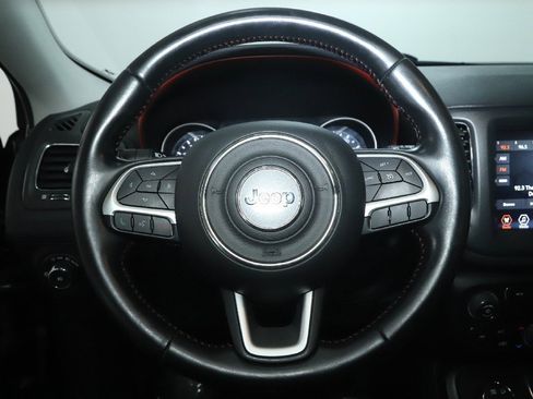 Used 2020 Jeep Compass Trailhawk image 21