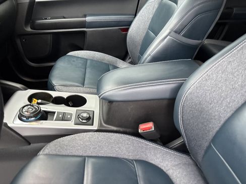 Used 2023 Ford Bronco Sport Outer Banks w/ Tech Package image 24