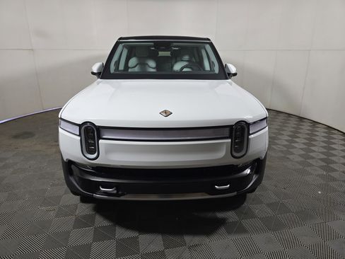 Used 2024 Rivian R1S Adventure AWD/4WD image 8