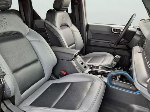 Used 2024 Ford Bronco Black Diamond AWD/4WD image 14