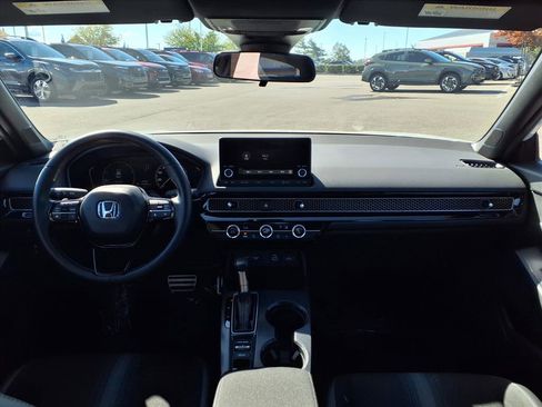 Used 2024 Honda Civic Sport image 9