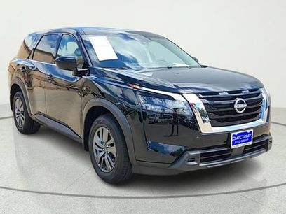Certified 2025 Nissan Pathfinder S