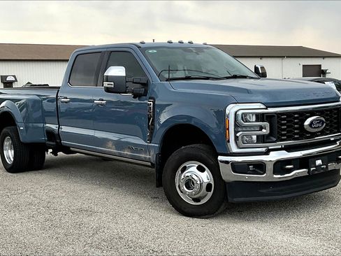 Used 2023 Ford F350 Lariat w/ Lariat Ultimate Package image 38