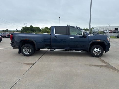 Used 2021 GMC Sierra 3500 Denali w/ Technology Package AWD/4WD image 6