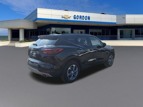 Used 2023 Chevrolet Blazer LT w/ Convenience Package FWD image 6