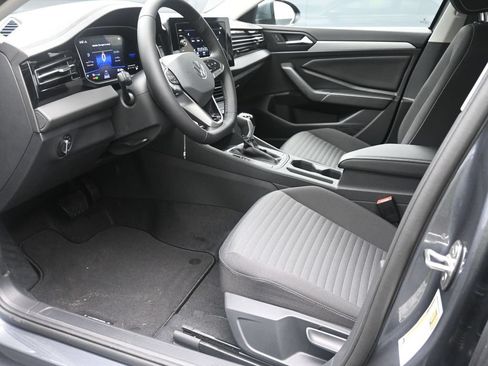 Used 2025 Volkswagen Jetta S FWD image 18