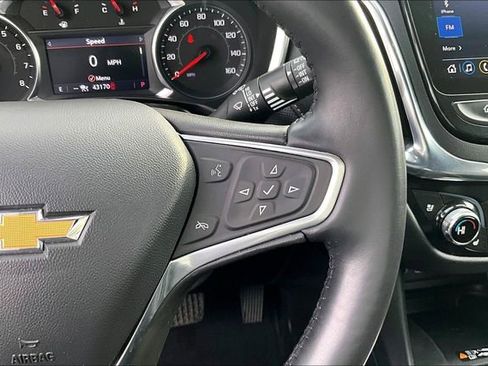Used 2022 Chevrolet Equinox Premier image 12