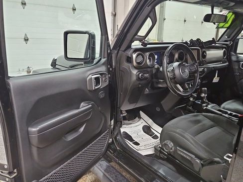 Used 2020 Jeep Wrangler Sport image 9