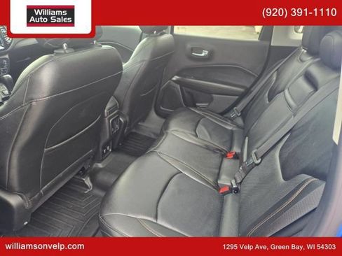 Used 2018 Jeep Compass Limited w/ Navigation Group AWD/4WD image 14