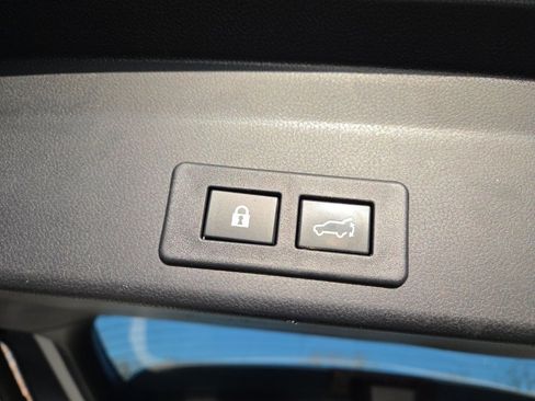 Certified 2023 Subaru Ascent Touring image 22